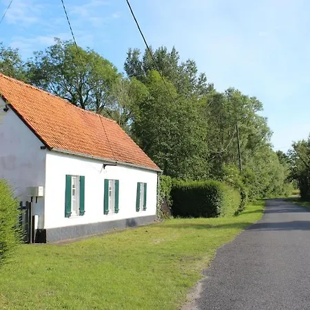 Nyaraló Les Bleuets, Fermette Picarde Avec Grand Jardin